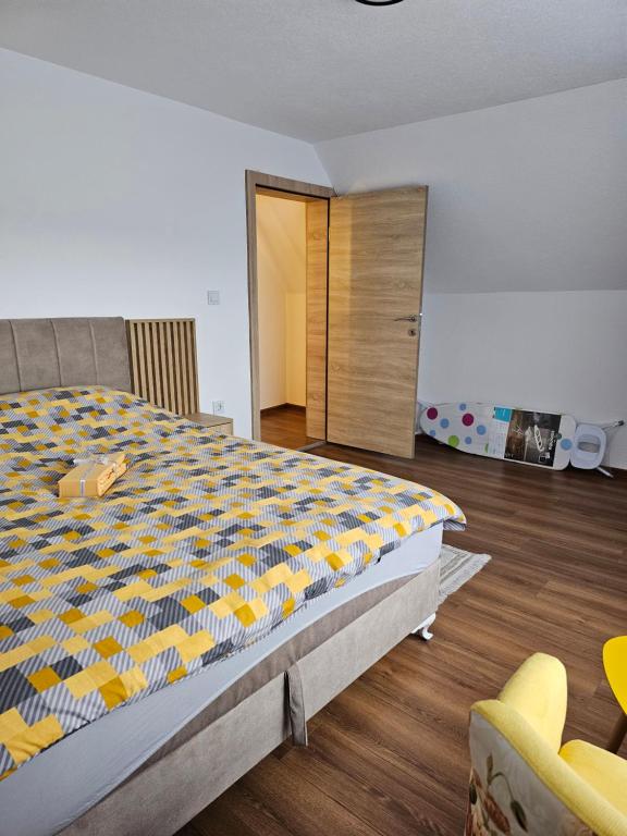 Postel nebo postele na pokoji v ubytování City View House