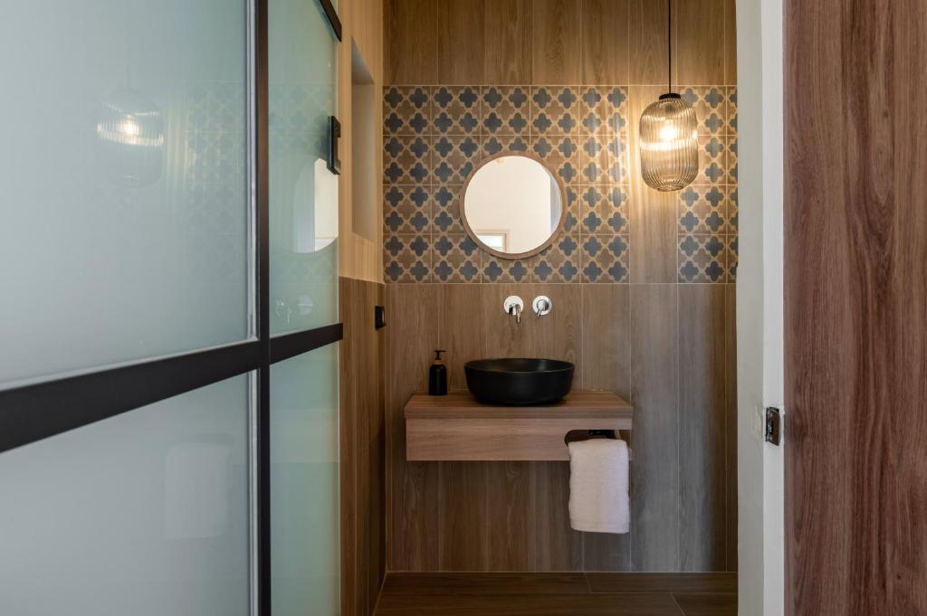 Koupelna v ubytování J&C Luxury Villa