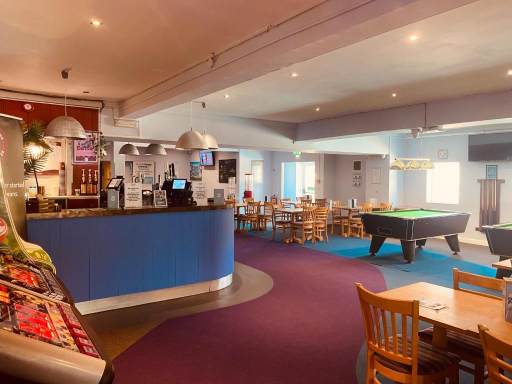 Biliár nebo kulečník v ubytování 170 Newquay Bay Resort