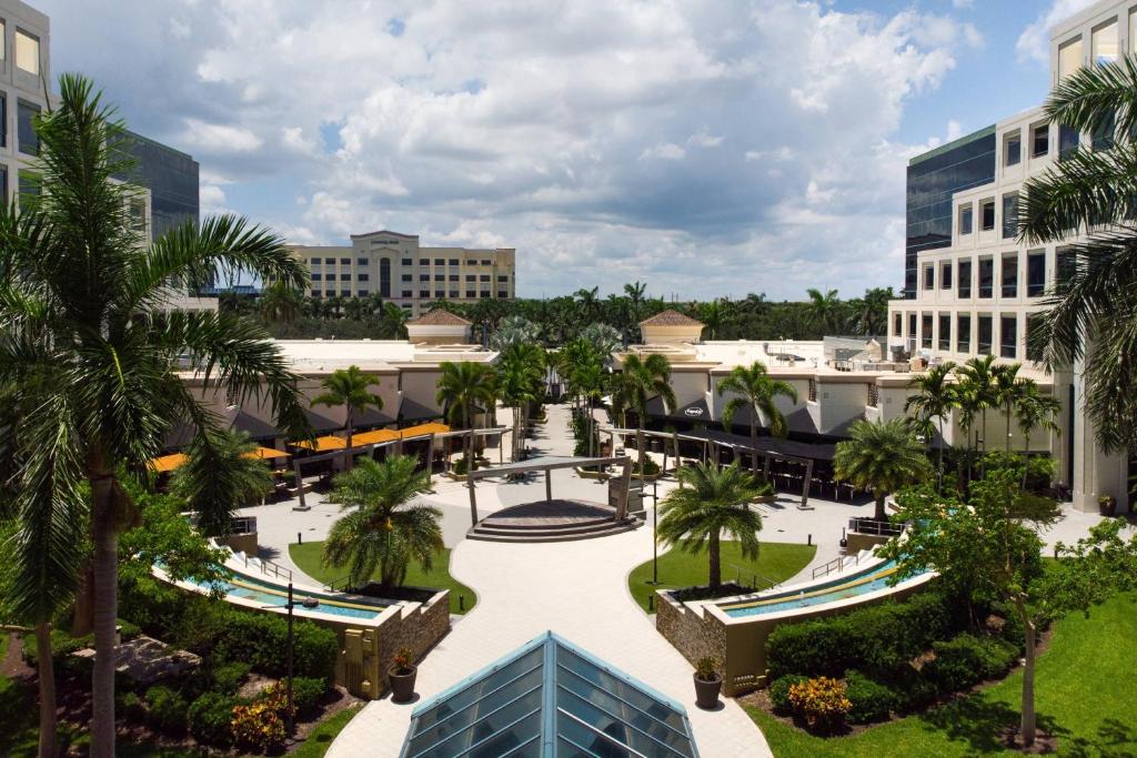 Boca Town Center - Great Locations