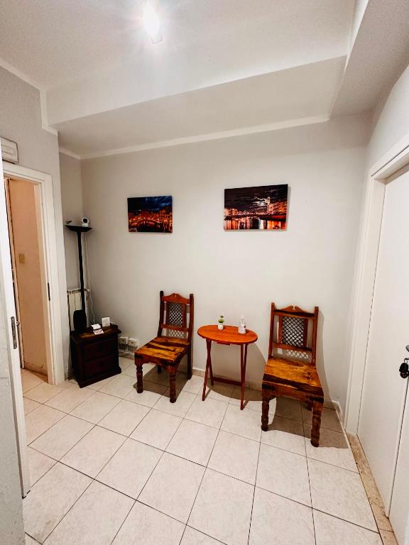 Posedenie v ubytovaní City Rooms