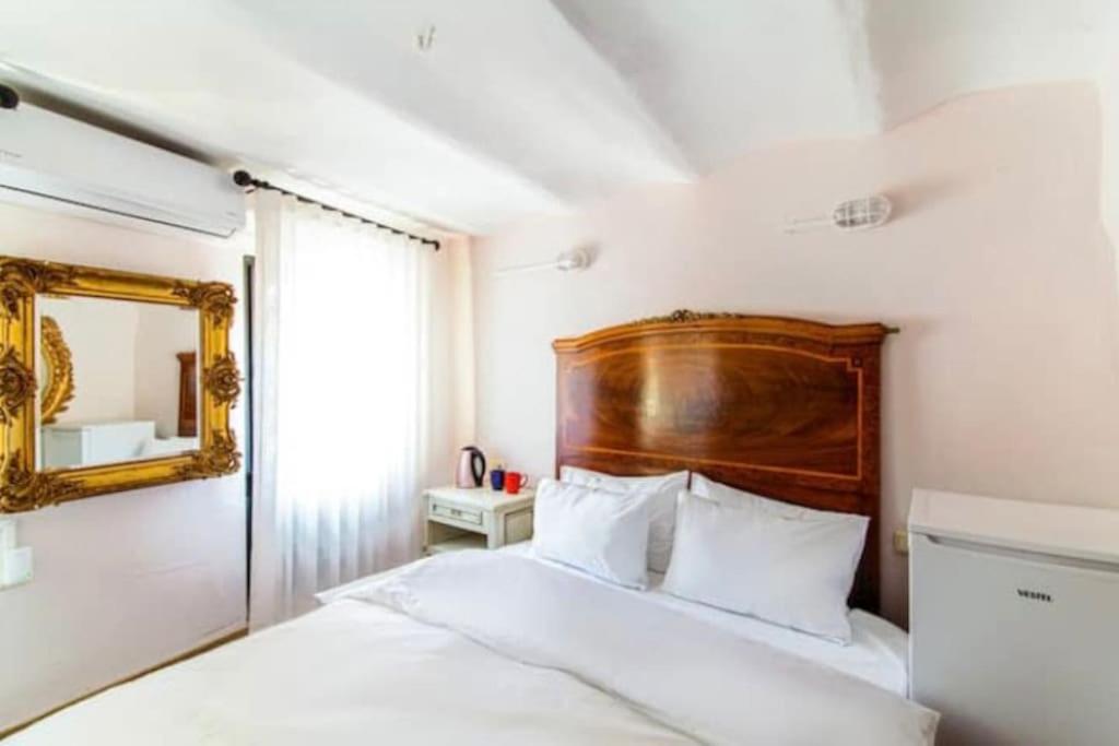 İskender’in 1. Odası