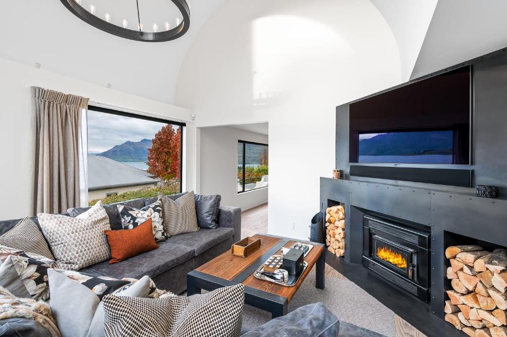 Ferienhaus Karearea Fireplace Free Parking & Views (Neuseeland Queenstown)
