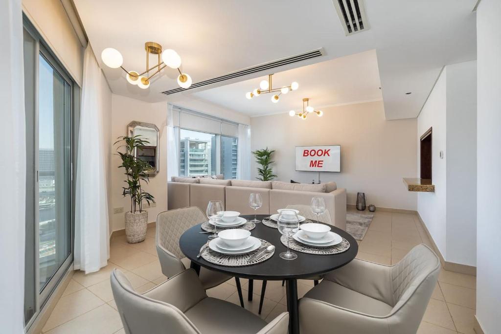 Stunning 1 bed in Downtown!