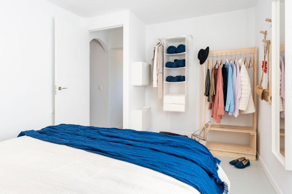 Posteľ alebo postele v izbe v ubytovaní Apartamento de un dormitorio cerca de la playa