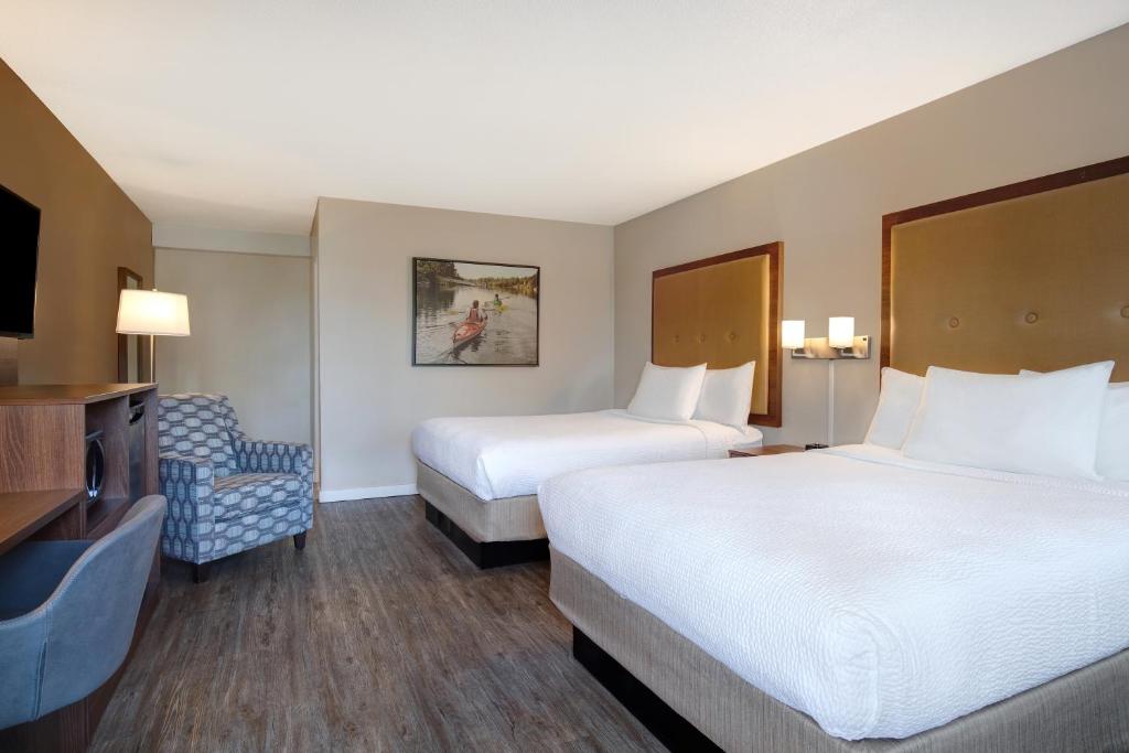 
Queen Room with Two Queen Beds - Limited View/Non-Smoking
