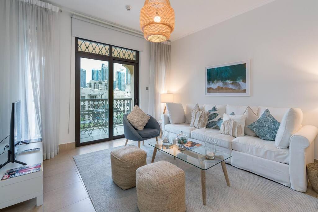 Spacious 2Bed with Burj View Downtown Dubai