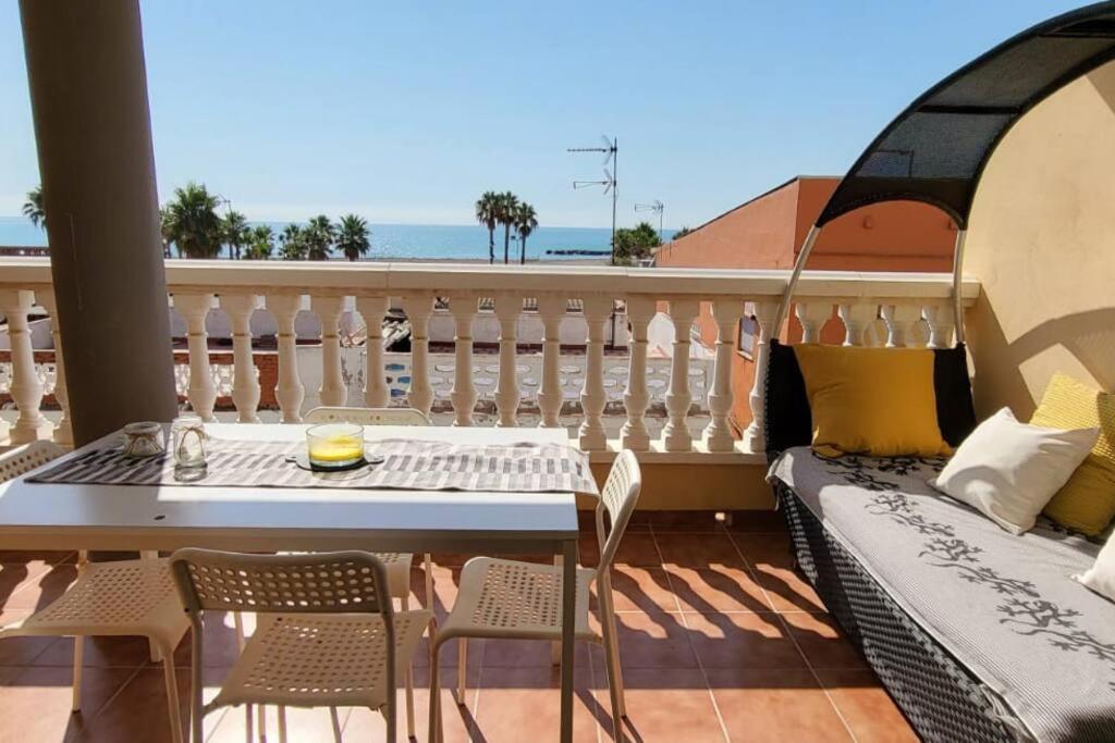 Romantico apartamento con vistas al mar, Chilches – Updated ...