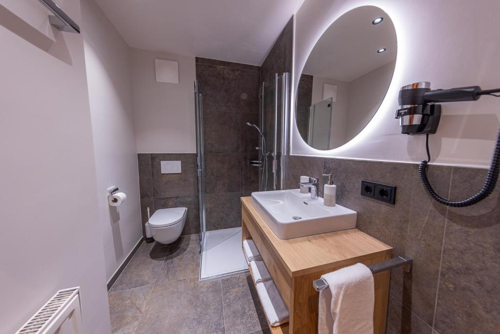 Kúpeľňa v ubytovaní Appartements Fürstauer, JOKERCARD INCLUDED