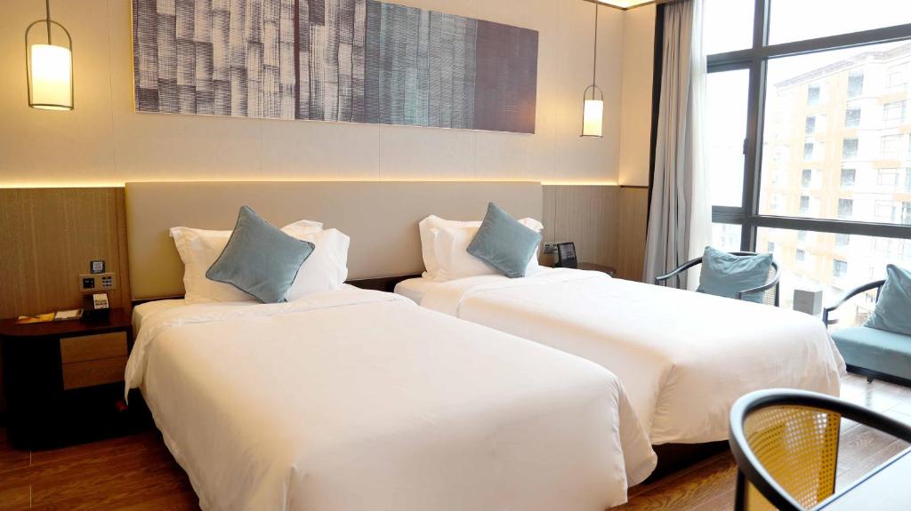 Regal Palace DeRUCCI Resort - Зал в близнецу в саду