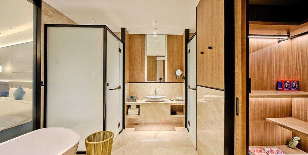 Regal Palace DeRUCCI Resort - Premium Hot Spring Twin Room