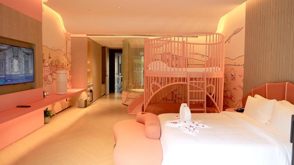Regal Palace DeRUCCI Resort - Funny Family Hot Spring King Room