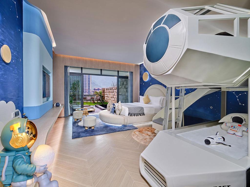 Regal Palace DeRUCCI Resort - Airship Family Hot Spring King Room