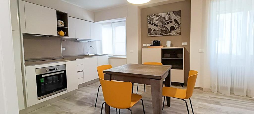 Kuchyň nebo kuchyňský kout v ubytování Nice House