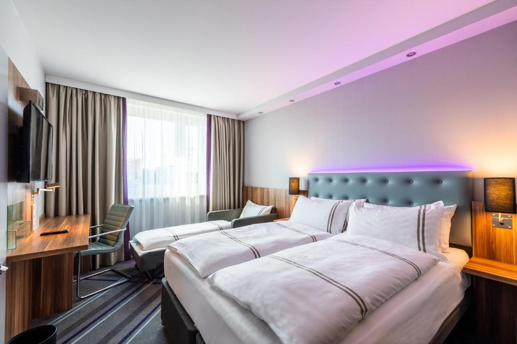 Premier Inn Nürnberg City Centre - Resim 8