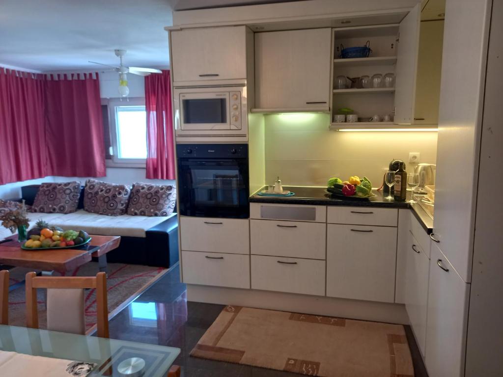 D,apartman - Apartment With Sea View