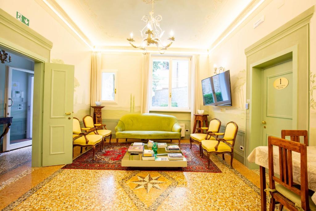 Telewizja i/lub zestaw kina domowego w obiekcie Villa Tortorelli