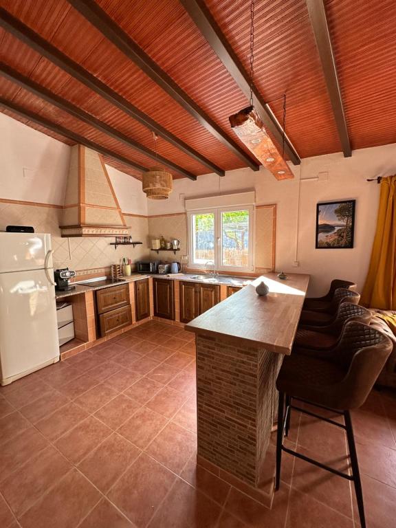 Kuchyňa alebo kuchynka v ubytovaní Casa Barcelo El Chorro