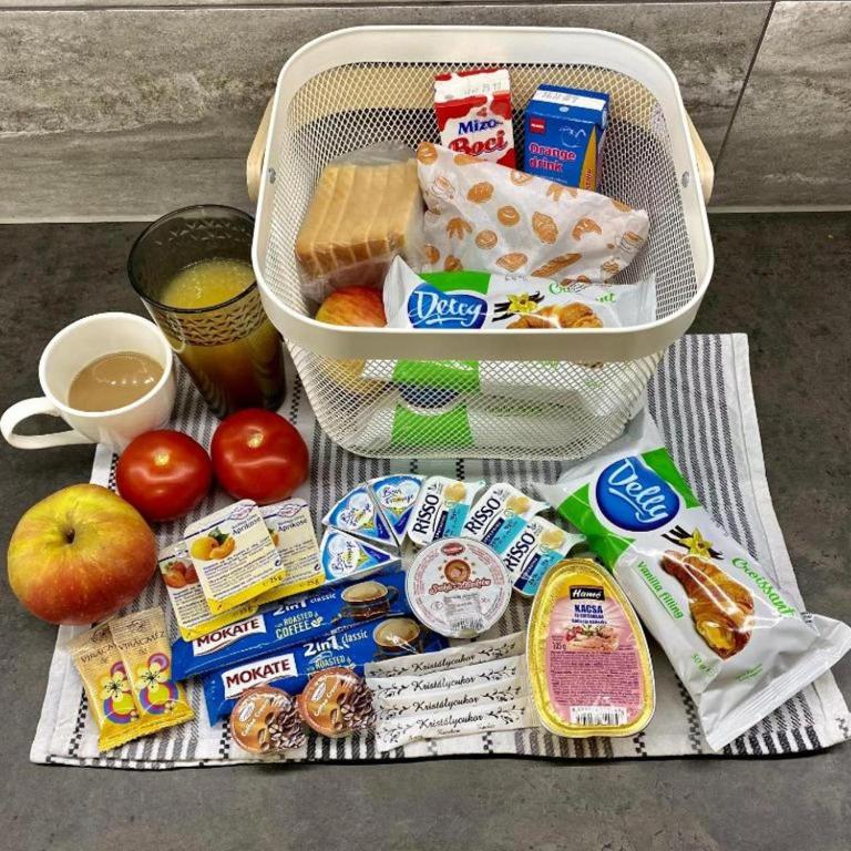Jídlo v apartmánu nebo okolí