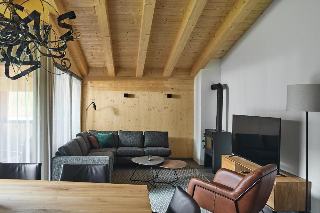Część wypoczynkowa w obiekcie Alm-Lodges Montafon by Pferd auf Wolke