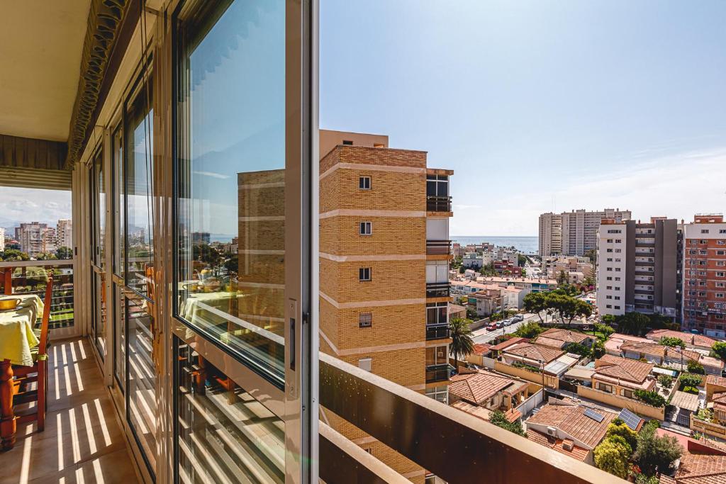 Regina Apartment in Playa San Juan with AC and pool, Alicante ...