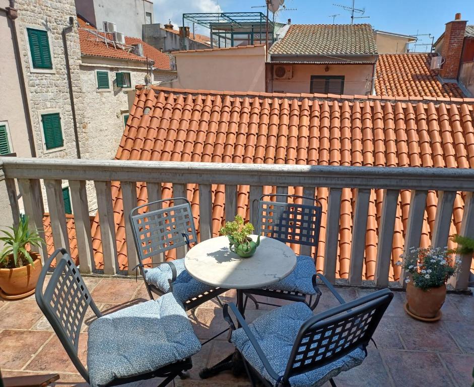 Jerry & Oli's Apartments - 13