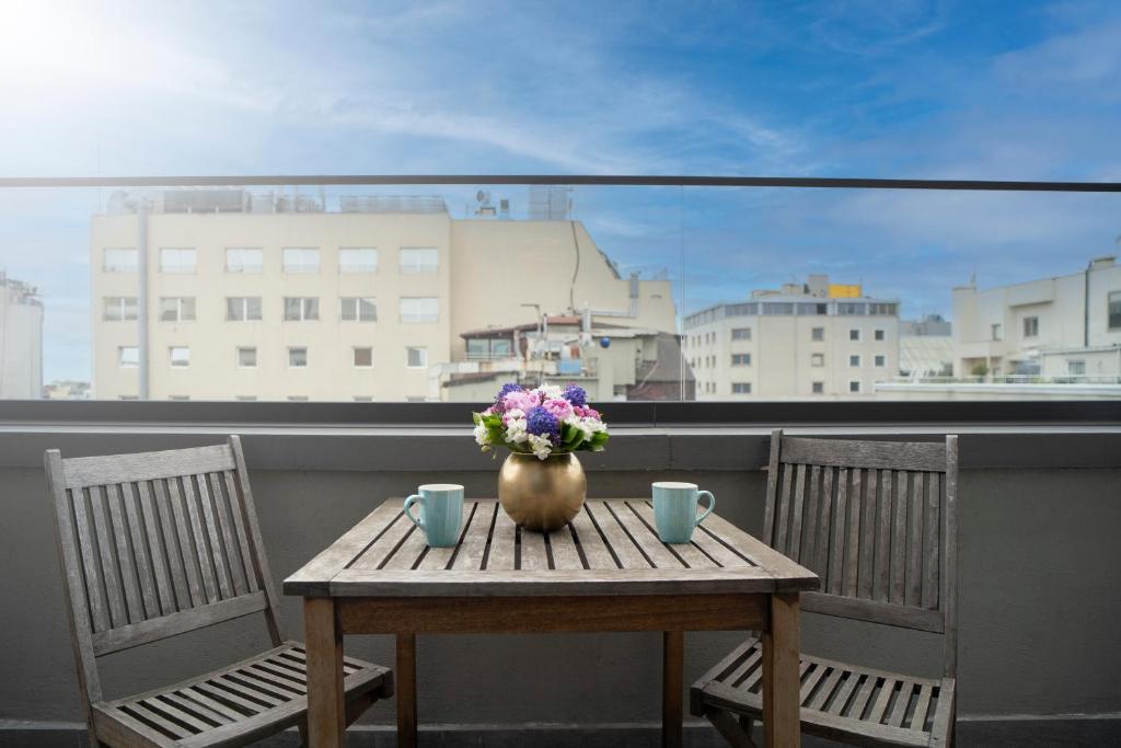 Arts Hotel Taksim的阳台或露台