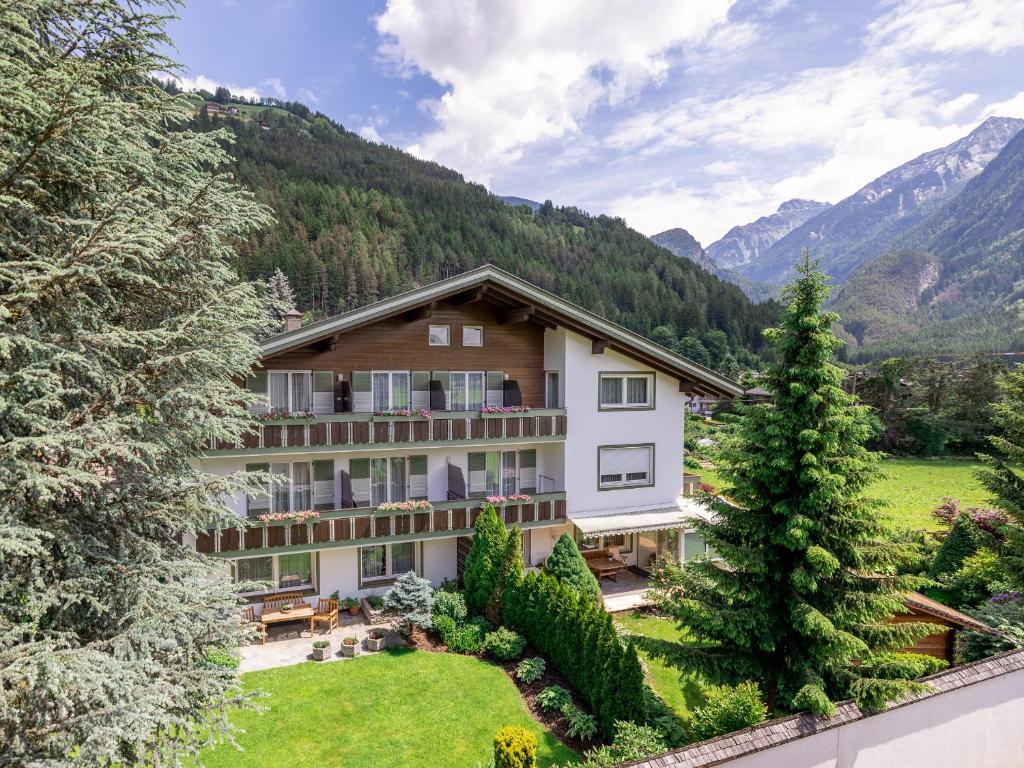 Nespecifikovaný výhled na hory nebo výhled na hory při pohledu z bed and breakfast