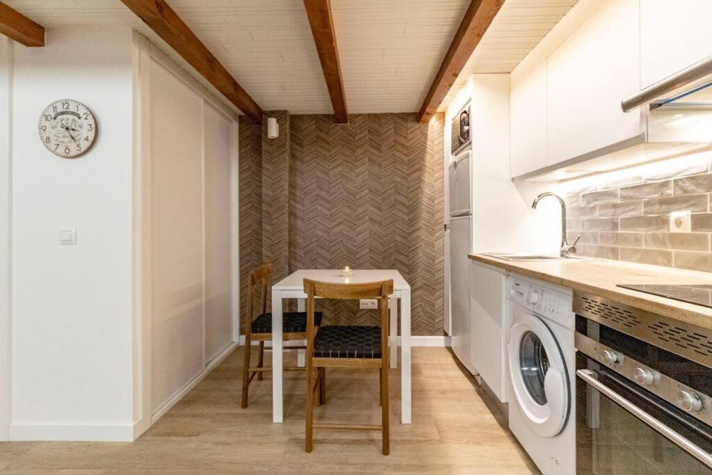 Kuchyň nebo kuchyňský kout v ubytování Pequeño estudio madrileño