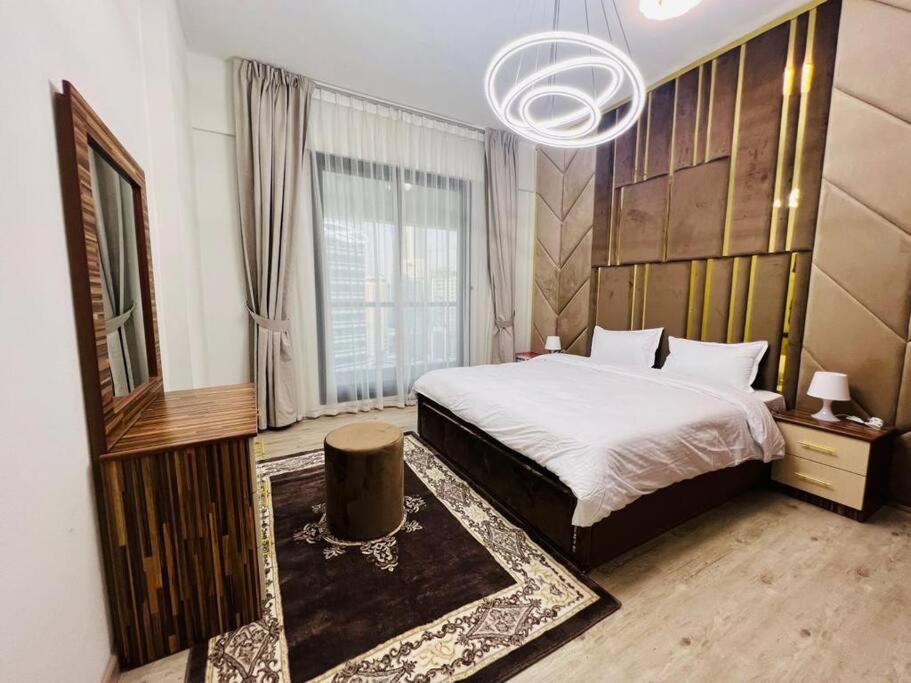 Fotografie z fotogalerie ubytování Lovely 2 BR flat in Dubai Marina v Dubaji