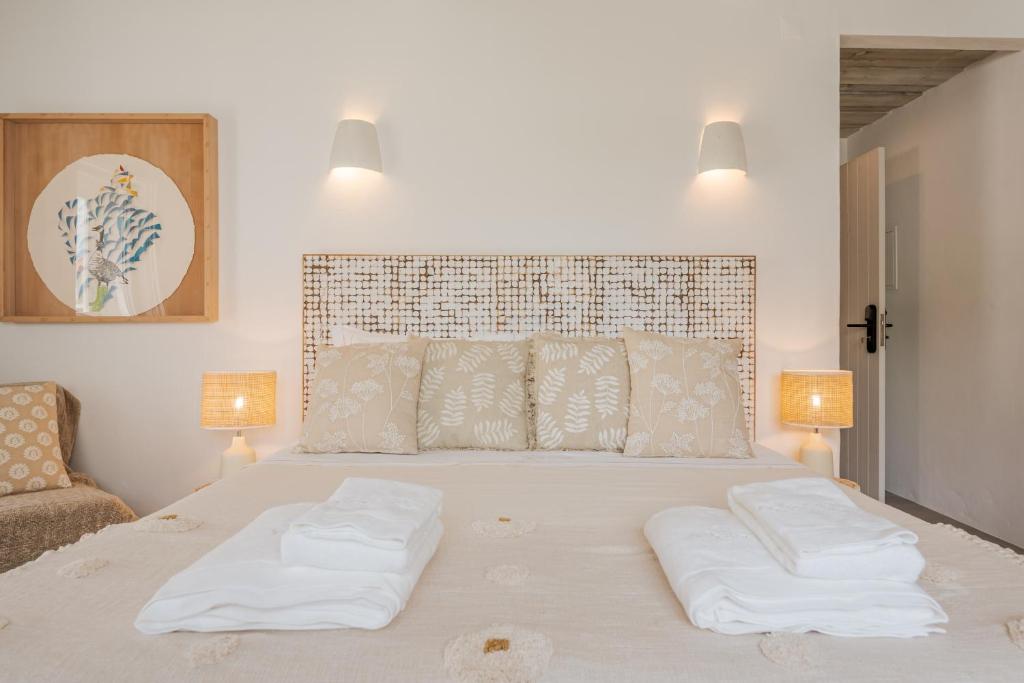 Postel nebo postele na pokoji v ubytování Villa da Comporta - Quarto Praia da Arrábida T0