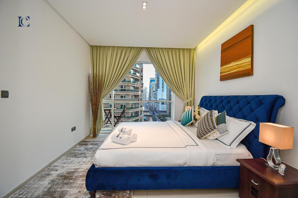 Fotografie z fotogalerie ubytování Luxury Escapes - Brand New 1BR Apartment West Avenue Marina v Dubaji