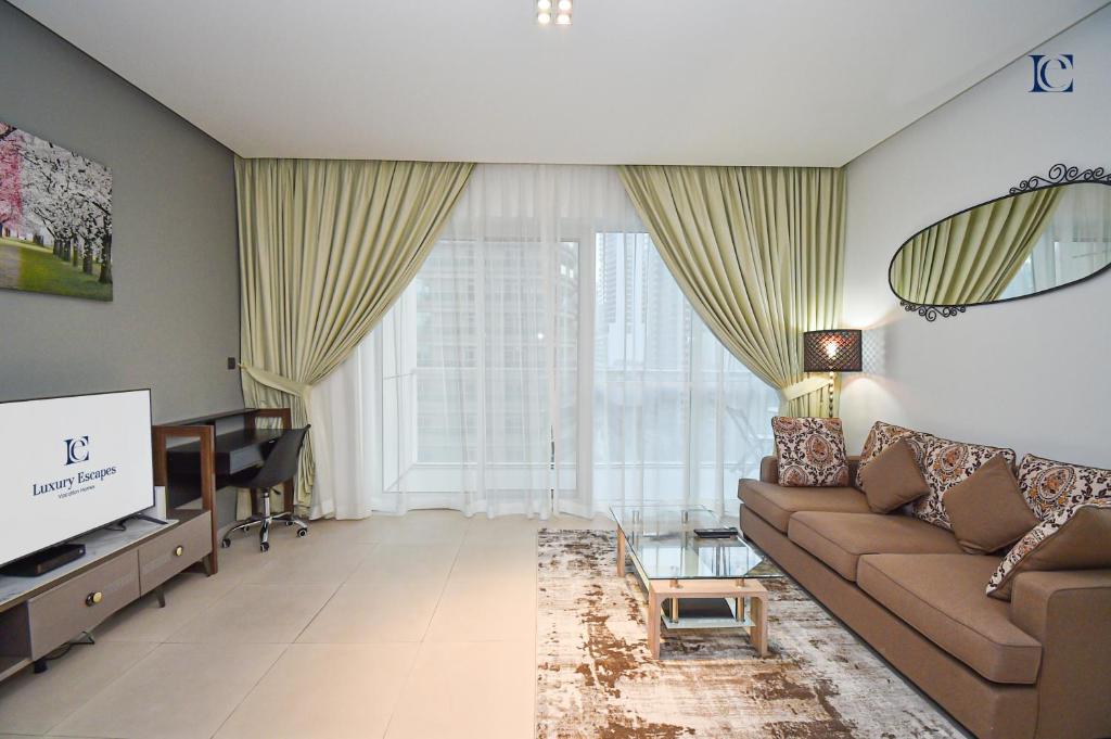 Fotografie z fotogalerie ubytování Luxury Escapes - Brand New 1BR Apartment West Avenue Marina v Dubaji