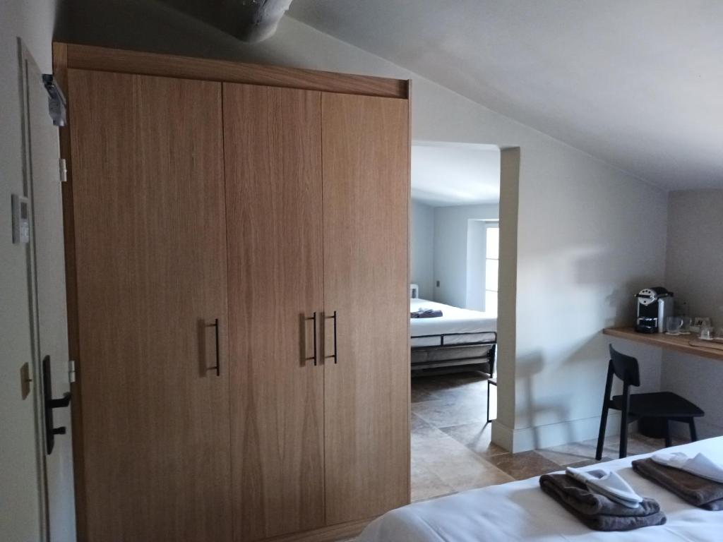 Hotel La Bastide d'Eygalières - Deluxe Triple Room