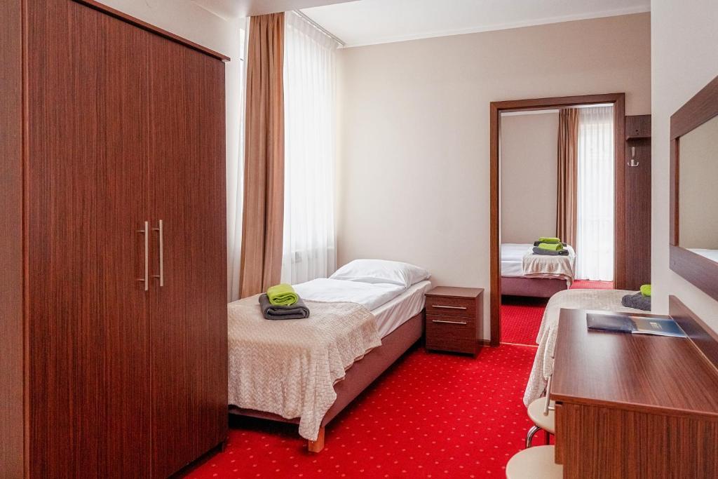 Villa Gronie Ski & Bike - Quadruple Room With Terrace