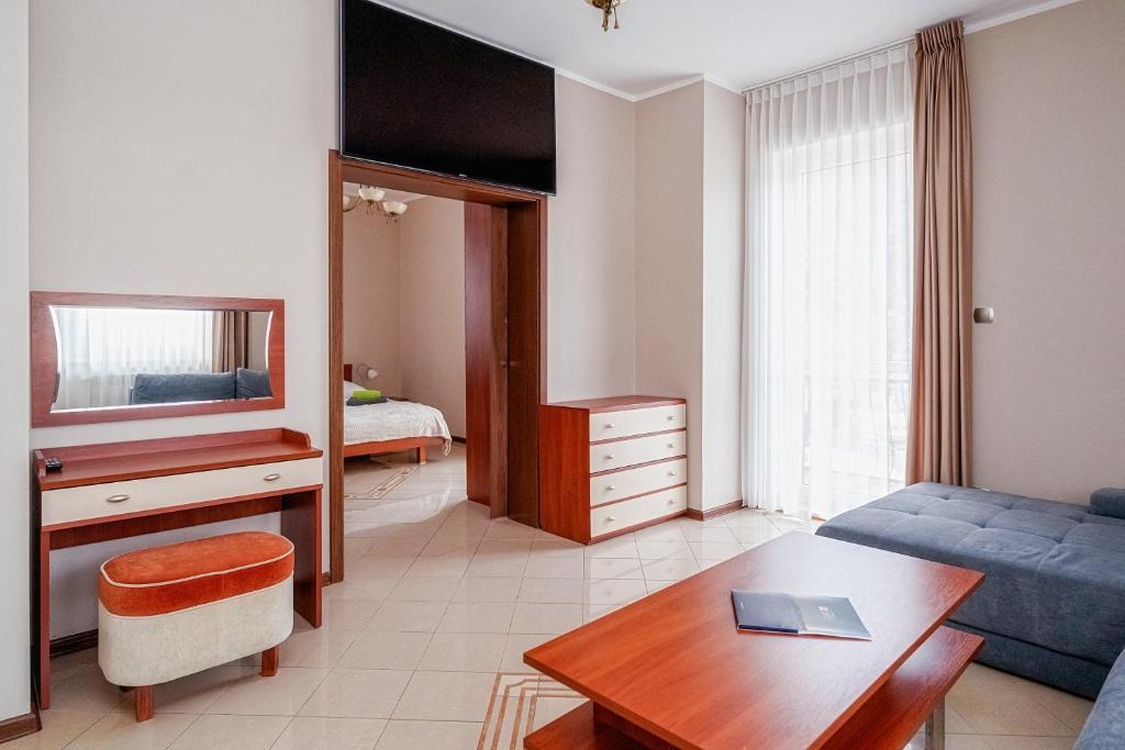 Villa Gronie Ski & Bike - Studio With Balcony