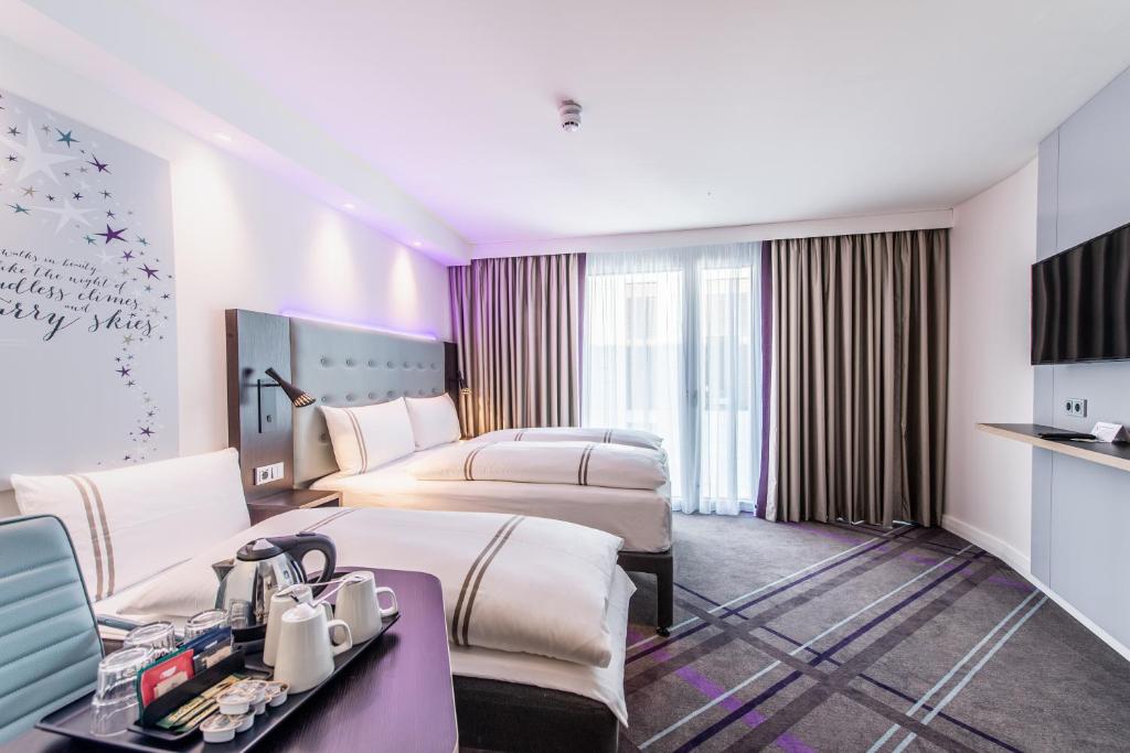 Premier Inn Stuttgart City Centre - Resim 14