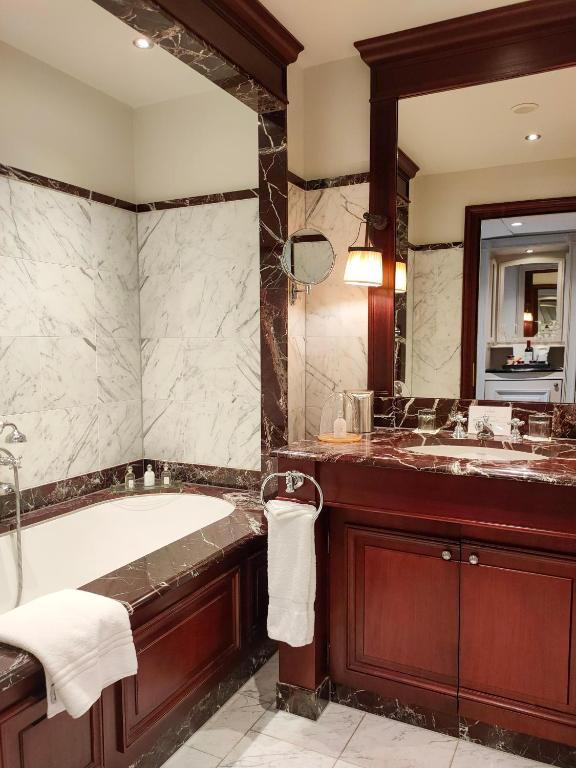 InterContinental Bordeaux Le Grand Hotel by IHG - 5