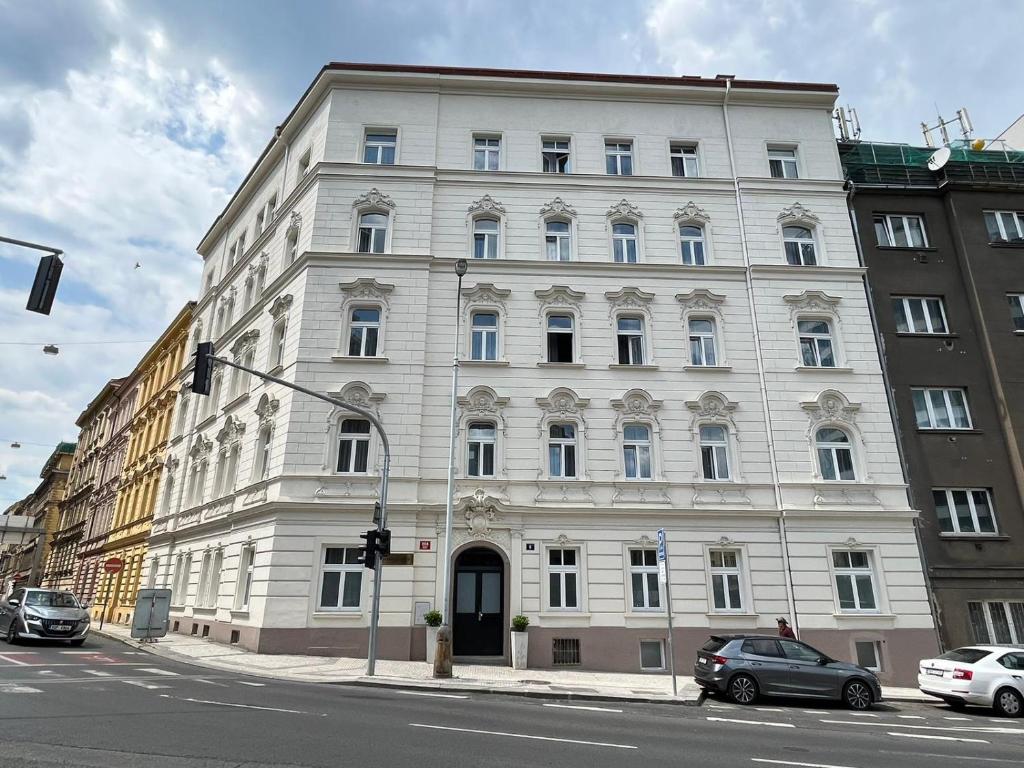 Budova, kde se aparthotel nachází