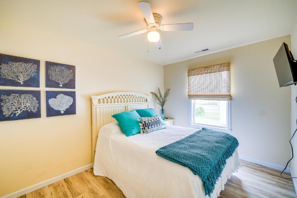 Nags Head Vacation Rental w/ Hot Tub: Near Beach! photo