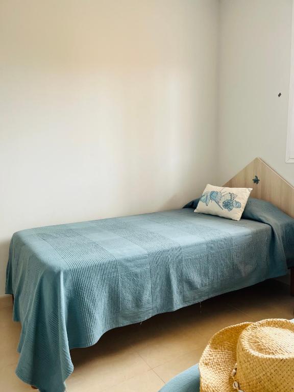 Postel nebo postele na pokoji v ubytování ÁTICO Paraíso Beach con piscina privada