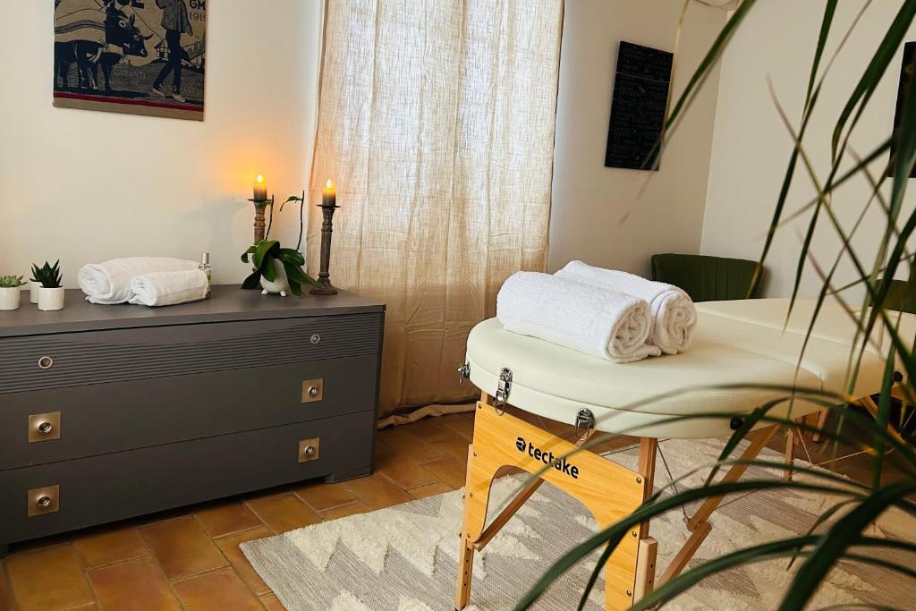 Fotografie z fotogalerie ubytování LOGIS Hôtel St Sylvestre v destinaci Aldudes