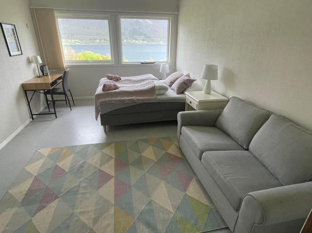 Posezení v ubytování Tjeldøya Slott