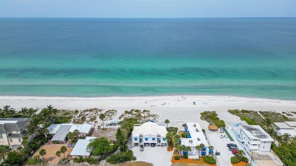 an aerial view of the beach and the ocean at Gulf Tides of Longboat Key in Longboat Key