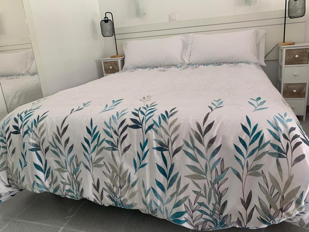 Postel nebo postele na pokoji v ubytování Danubio Studio Playa del Inglés