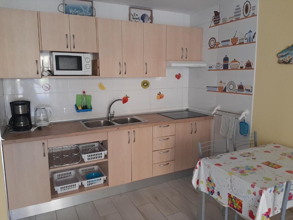 Fotografie z fotogalerie ubytování Apartment Navarro-Orlando v destinaci Adeje