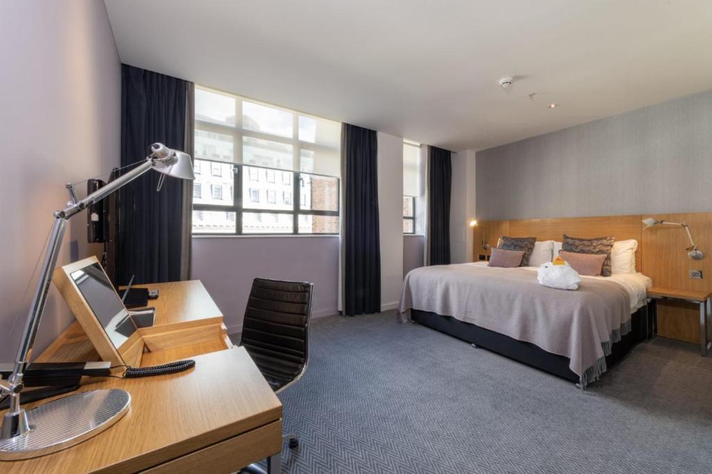 Apex City Of London Hotel - Superior King Or Twin Room