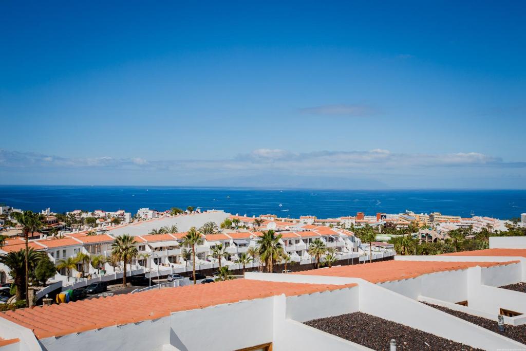 Studio with sea view in San Eugenio, Adeje – Updated 2024 Prices