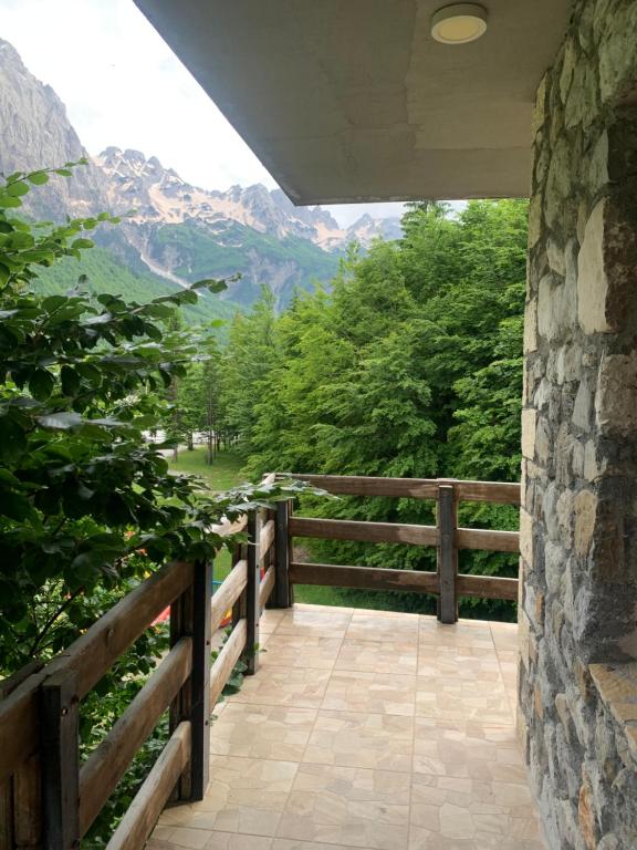Fusha e Gjes Hotel - Image 11