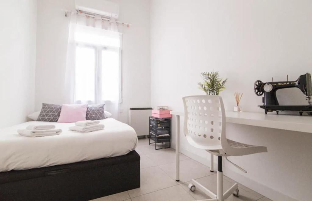 Postel nebo postele na pokoji v ubytování 3Dormitorios 2Baños -Malasaña-VELAR